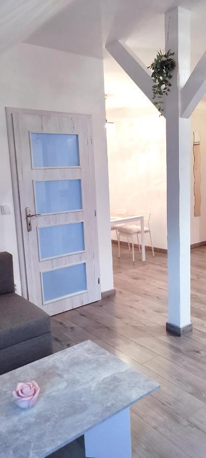 Apartman - Cafe Princ Pod Hradem Wifi, Klima Šternberk Εξωτερικό φωτογραφία