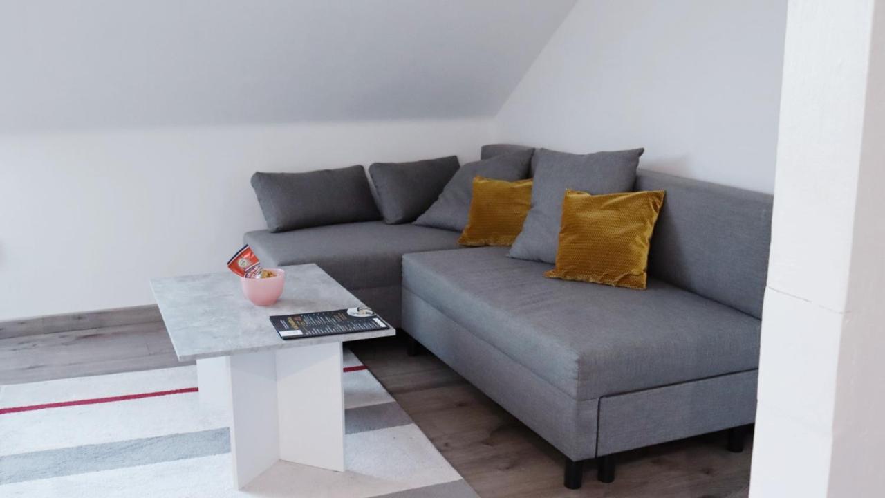 Apartman - Cafe Princ Pod Hradem Wifi, Klima Šternberk Εξωτερικό φωτογραφία